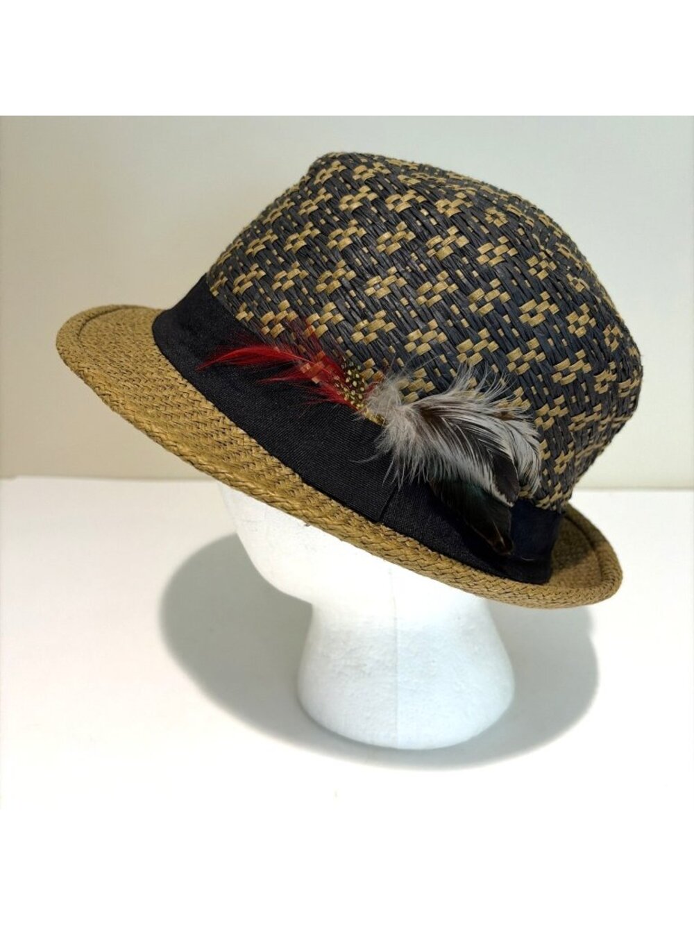 Vintage Straw Fedora Trilby Hat Men's One Size Black Beige Feather Wise Guy